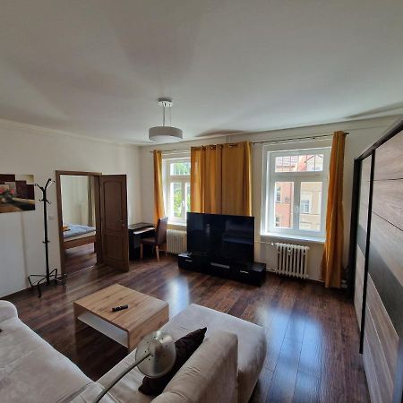 Apartman 63M2 S Balkonem V Lazenskem Centru Karlowe Wary Zewnętrze zdjęcie