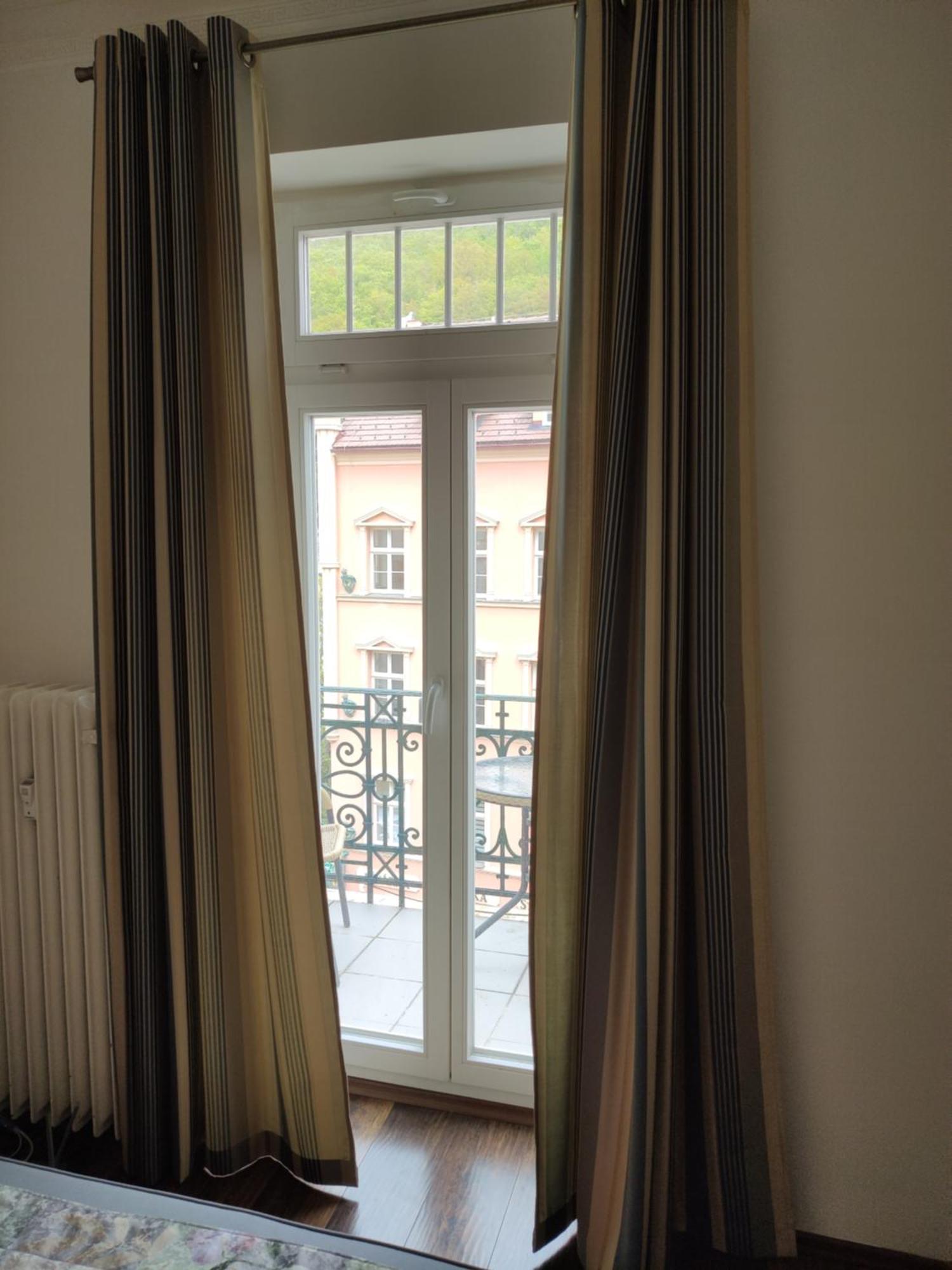 Apartman 63M2 S Balkonem V Lazenskem Centru Karlowe Wary Zewnętrze zdjęcie